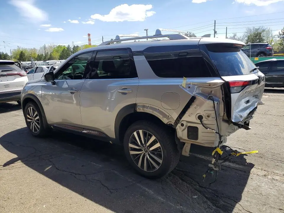 2022 NISSAN PATHFINDER PLATINUM  