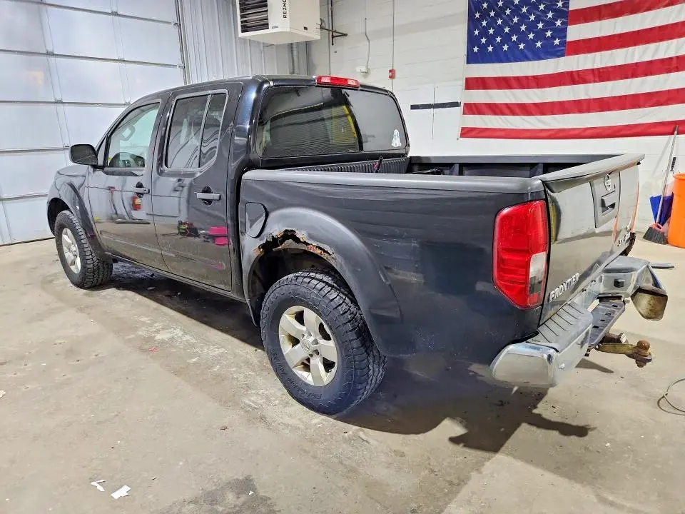 2013 NISSAN FRONTIER S  
