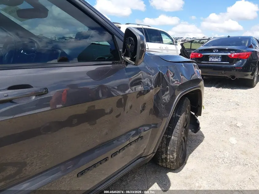 2017 JEEP GRAND CHEROKEE ALTITUDE