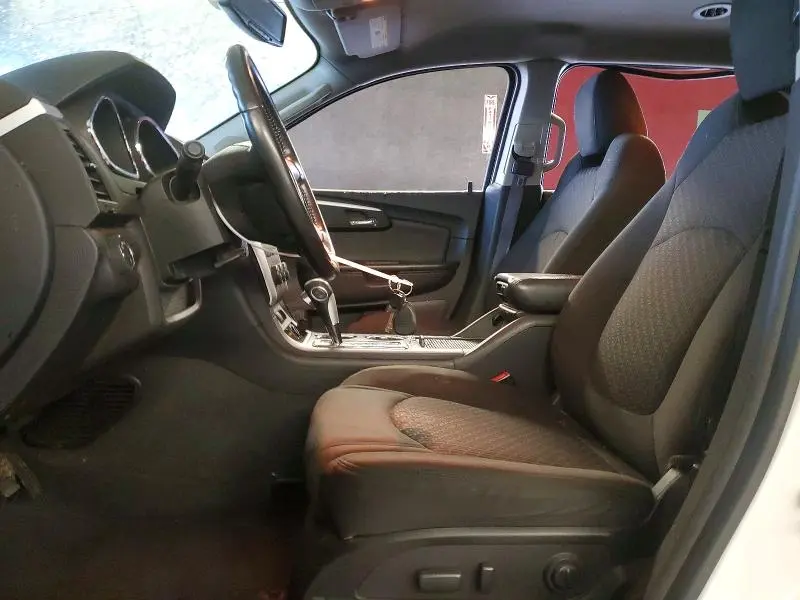 2012 CHEVROLET TRAVERSE LT  
