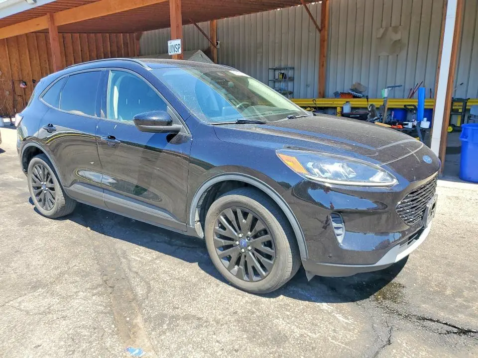 2020 FORD ESCAPE SE SPORT  
