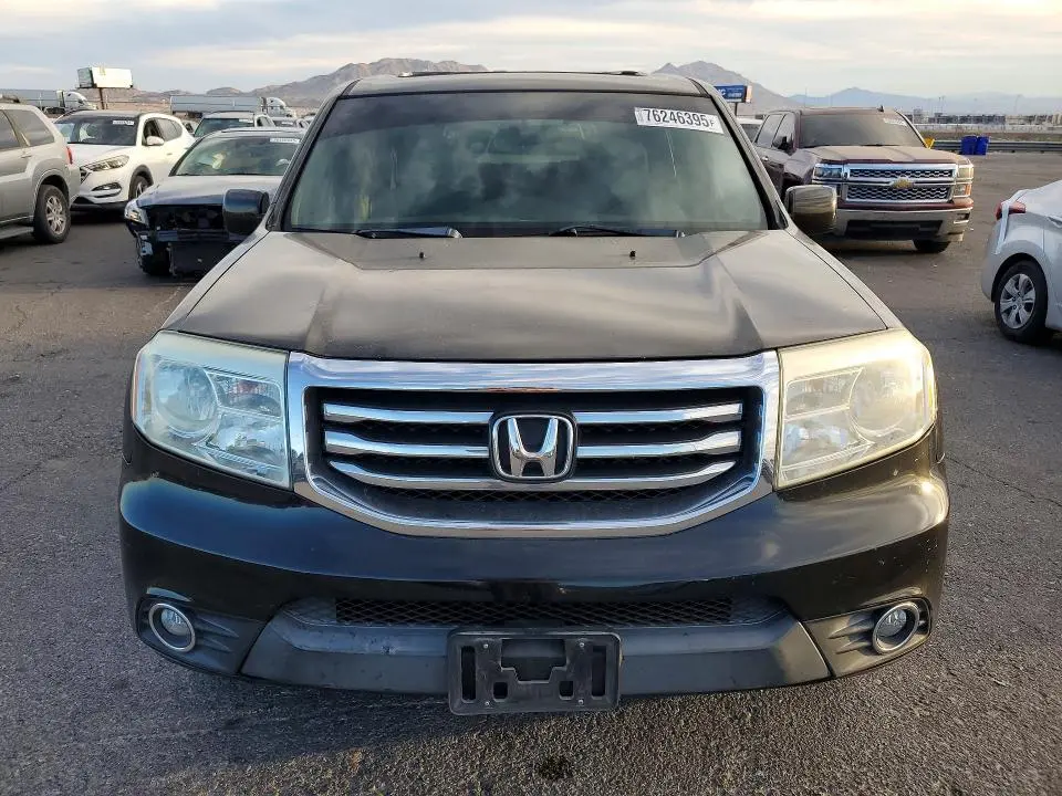 2015 HONDA PILOT SE  