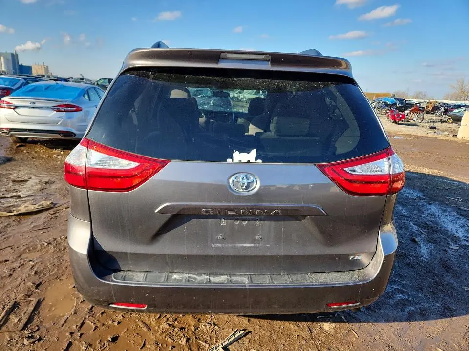 2017 TOYOTA SIENNA LE 8-PASSENGER  