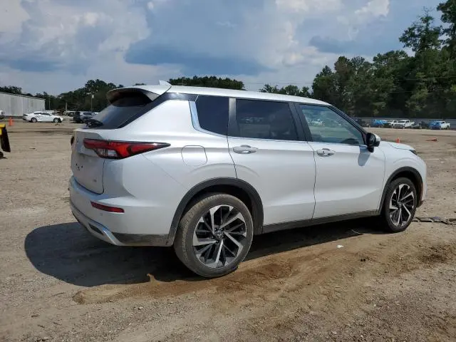 2024 MITSUBISHI OUTLANDER SE  