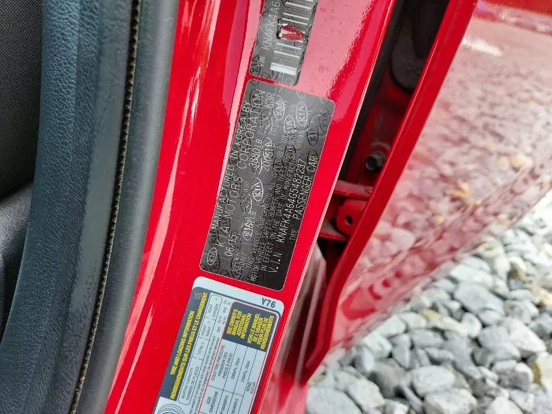 2016 KIA FORTE LX  