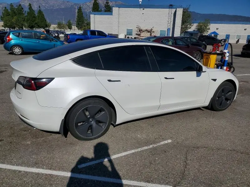2022 TESLA MODEL 3   