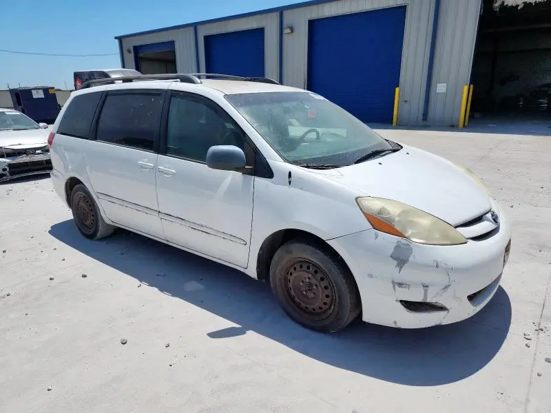 2010 TOYOTA SIENNA CE  
