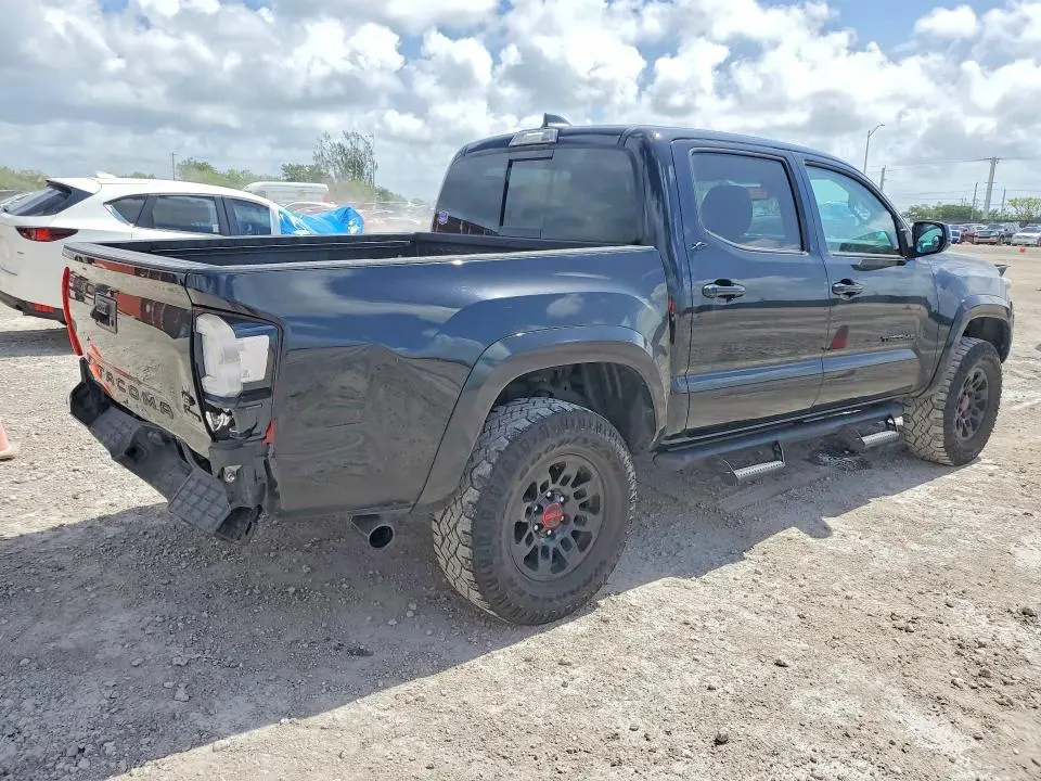 2021 TOYOTA TACOMA SR5 V6  