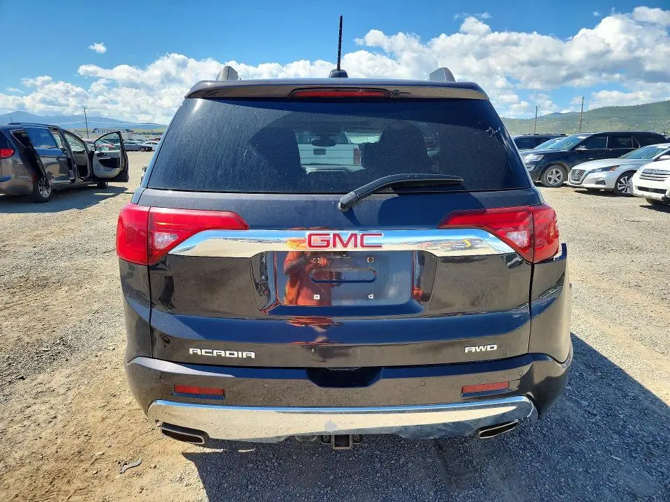 2018 GMC ACADIA DENALI  