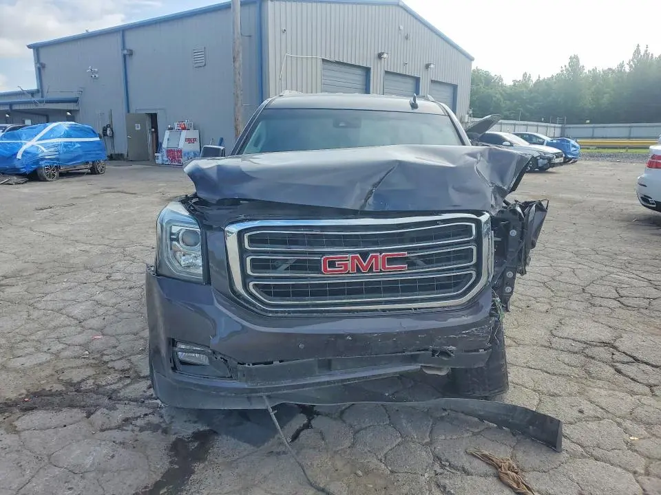2016 GMC YUKON SLE  