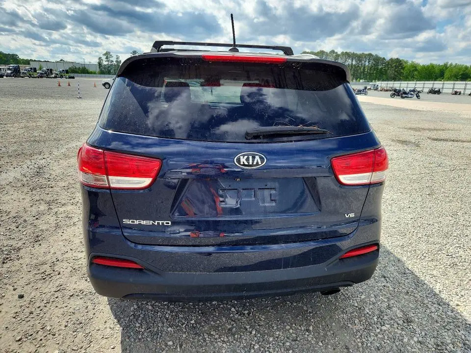 2016 KIA SORENTO LX V6  