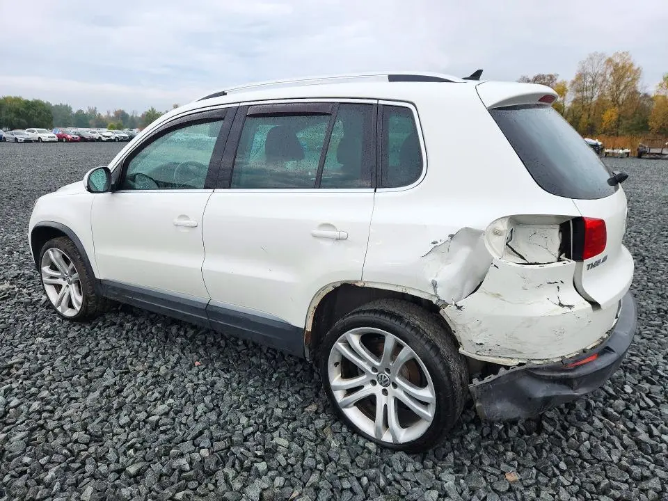 2012 VOLKSWAGEN TIGUAN S  