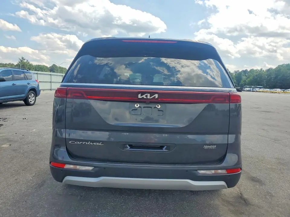 2022 KIA CARNIVAL EX  