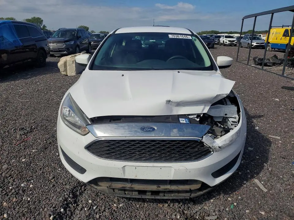 2018 FORD FOCUS SE  