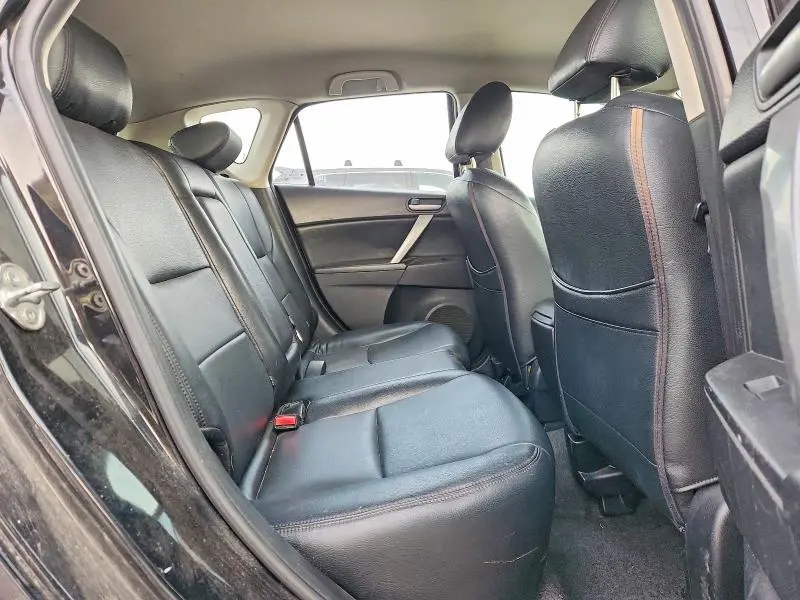 2011 MAZDA 3 S  
