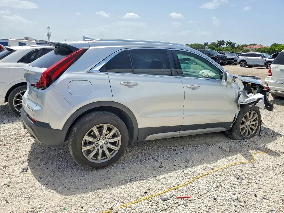 2020 CADILLAC XT4 PREMIUM LUXURY  