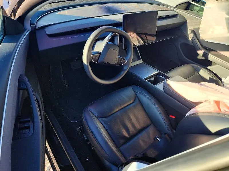 2025 TESLA MODEL 3   