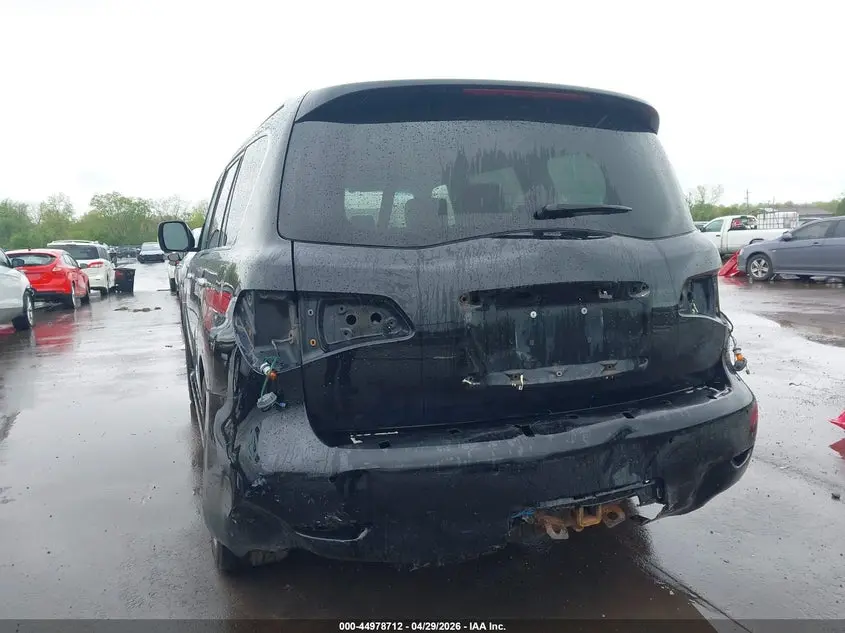 2017 INFINITI QX80  