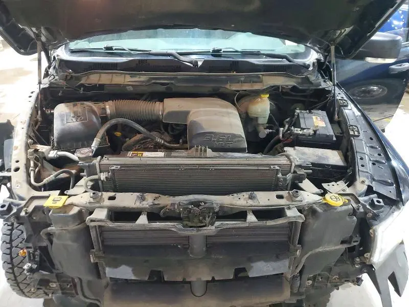 2016 RAM 1500 SLT  