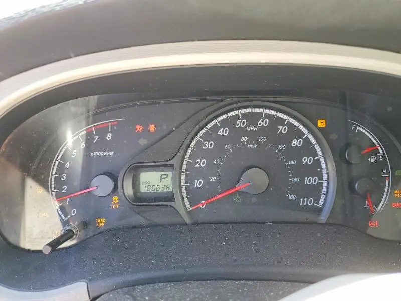 2011 TOYOTA SIENNA LE  