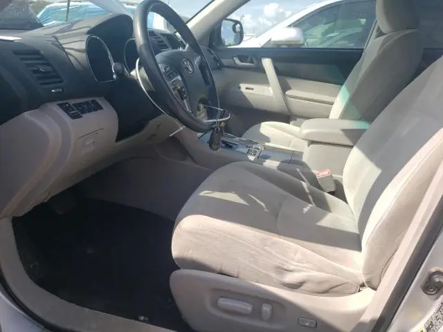 2011 TOYOTA HIGHLANDER BASE  