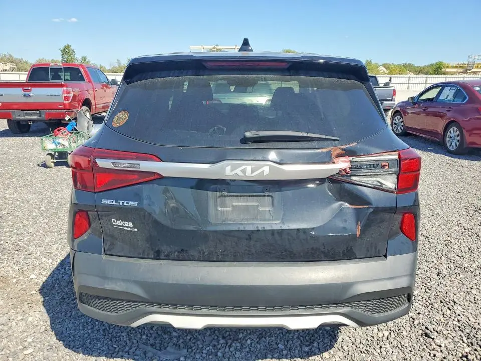 2022 KIA SELTOS LX  
