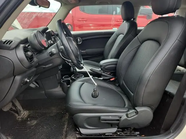 2018 MINI COOPER   