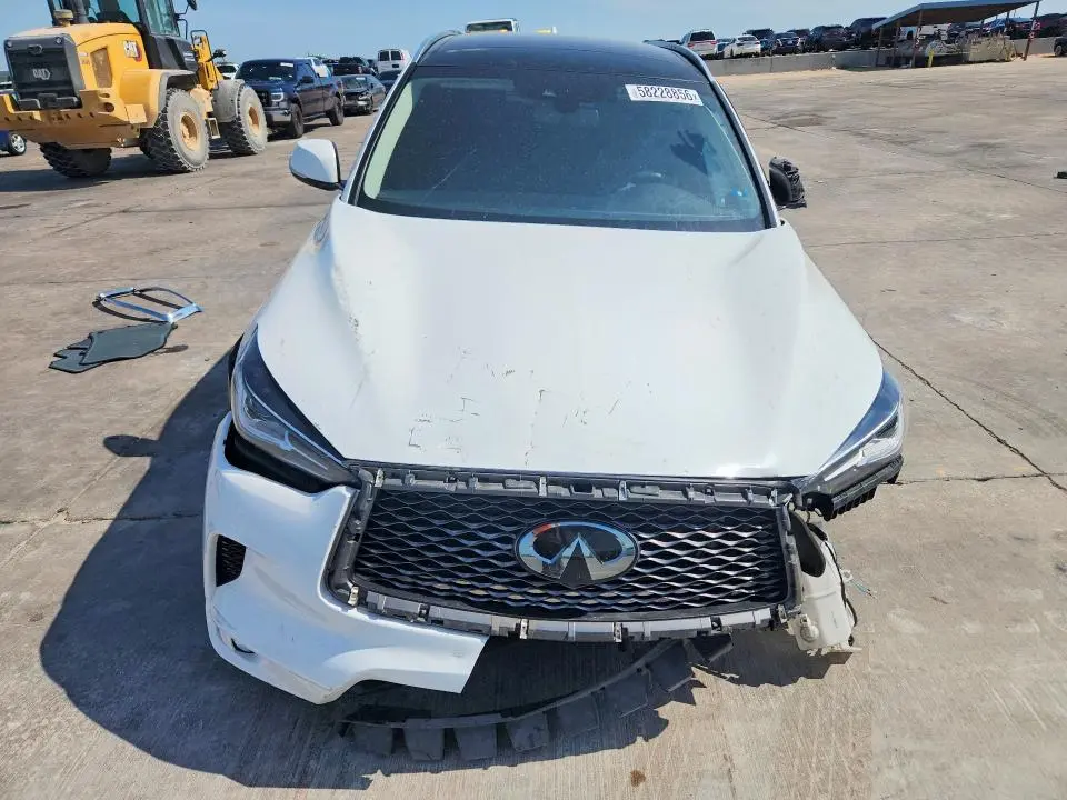 2022 INFINITI QX50 LUXE  