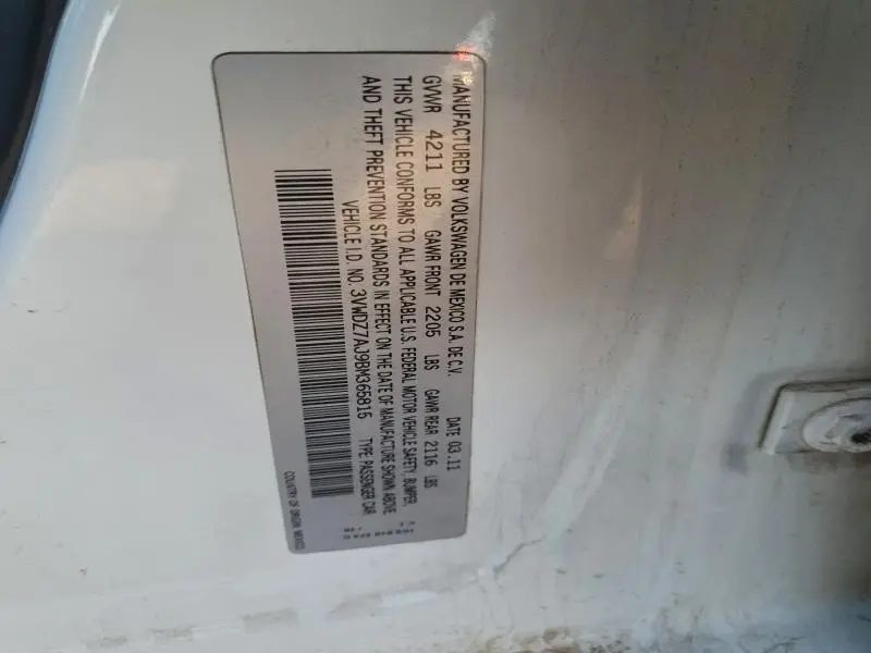 2011 VOLKSWAGEN JETTA SE  