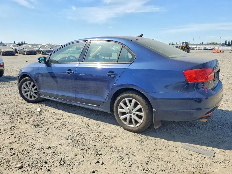 2012 VOLKSWAGEN JETTA SE  