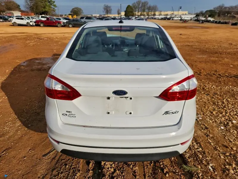 2018 FORD FIESTA SE  
