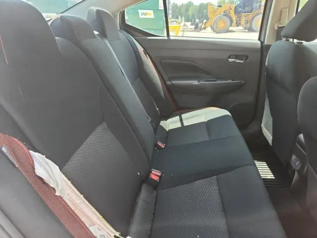 2025 NISSAN VERSA SR  
