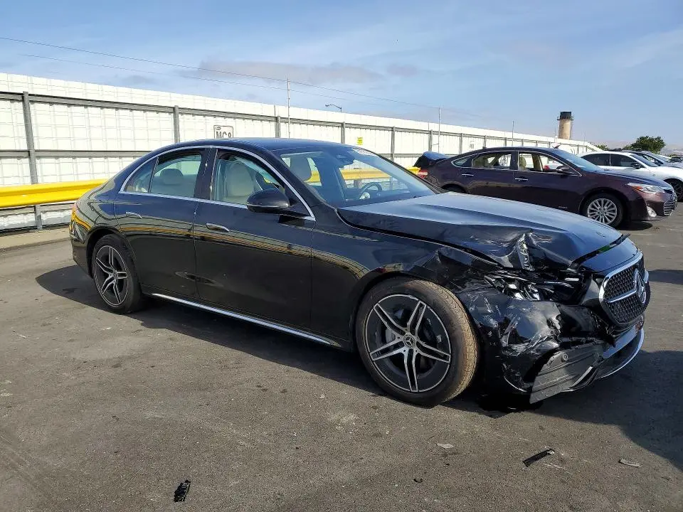 2025 MERCEDES-BENZ E 350  