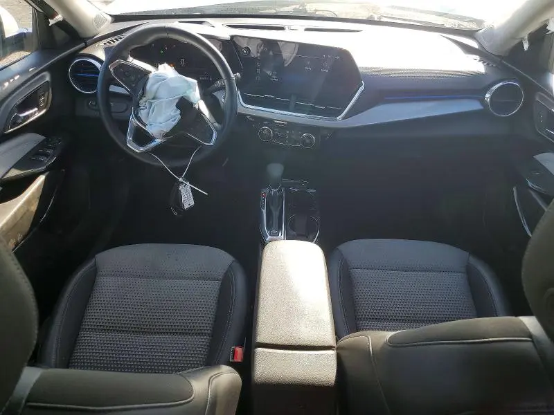2025 CHEVROLET TRAX 1LT  