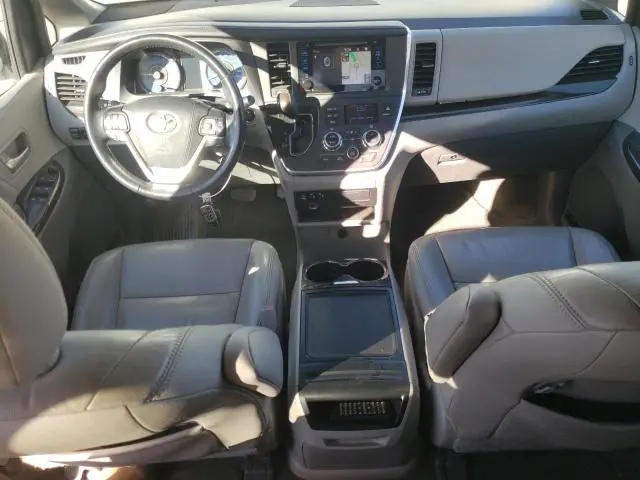 2015 TOYOTA SIENNA XLE  