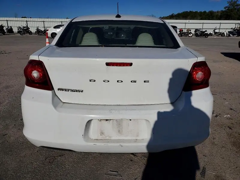 2013 DODGE AVENGER SE  