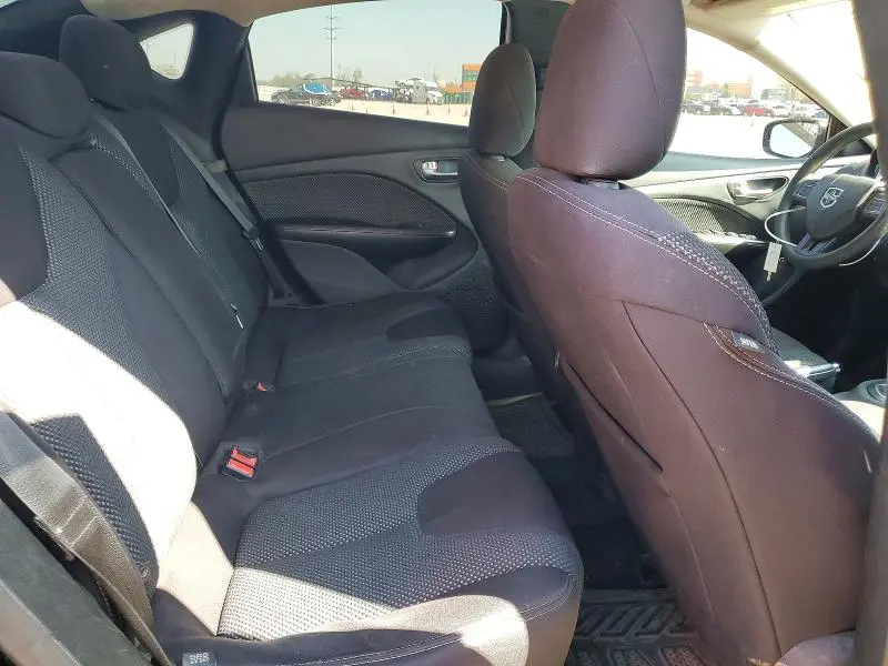 2014 DODGE DART SXT  