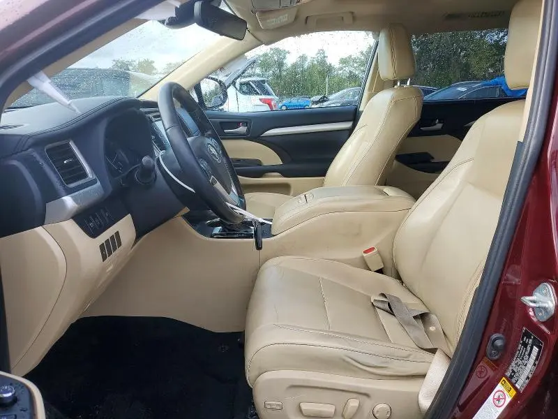 2019 TOYOTA HIGHLANDER XLE  