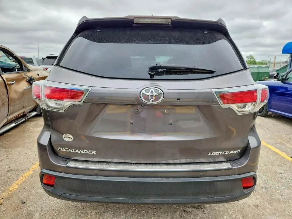 2015 TOYOTA HIGHLANDER LIMITED  