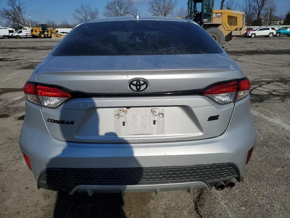 2021 TOYOTA COROLLA SE  