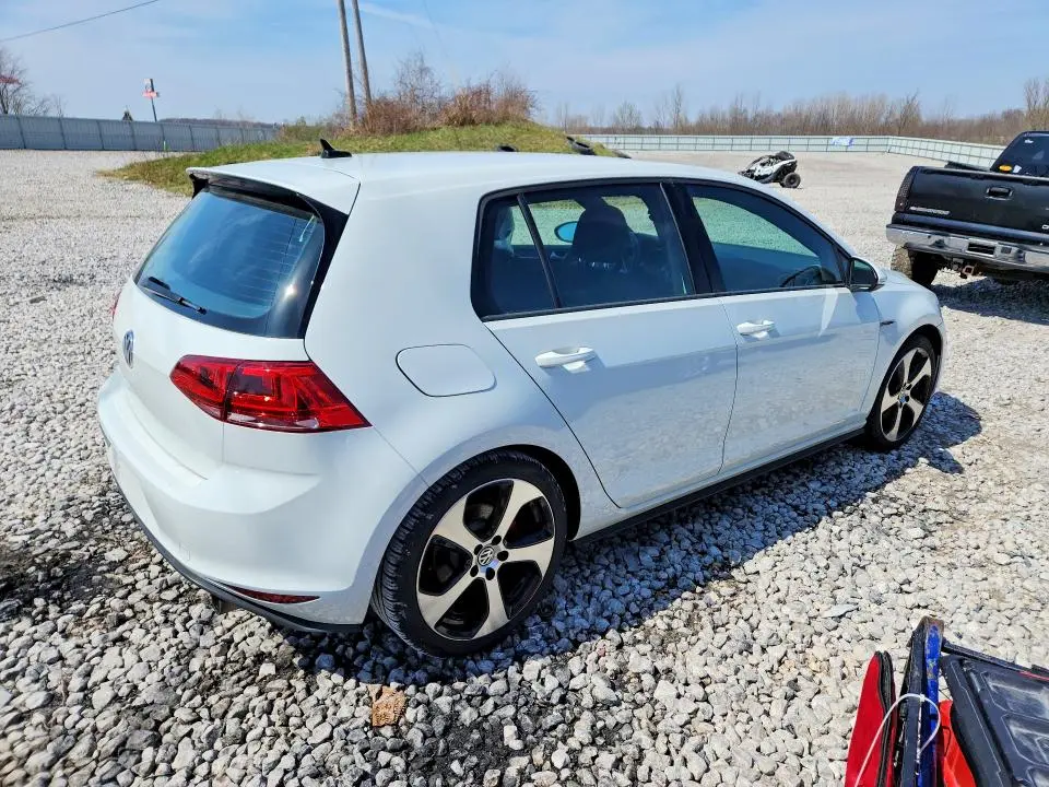 2016 VOLKSWAGEN GTI S  