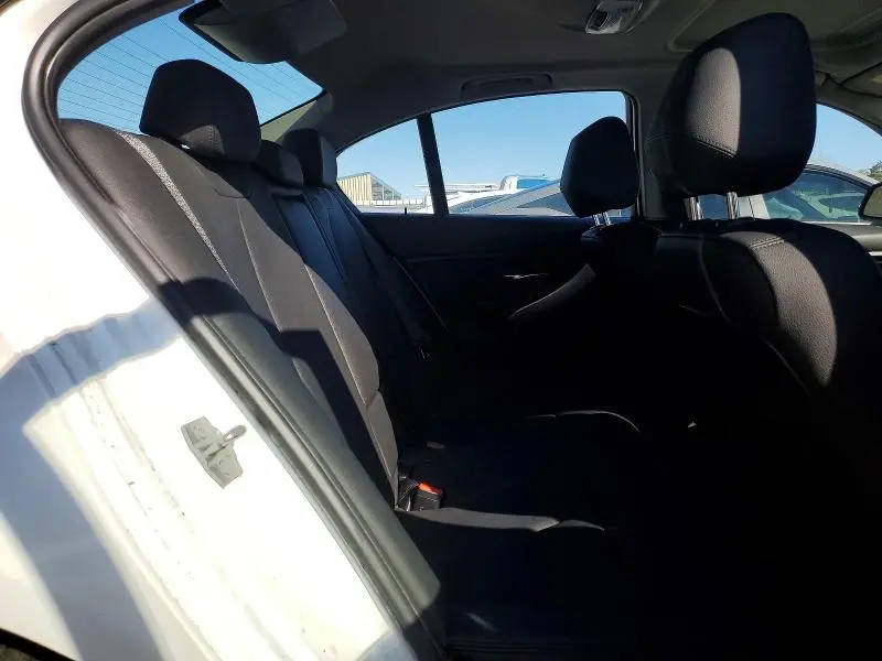2016 BMW 320 XI  