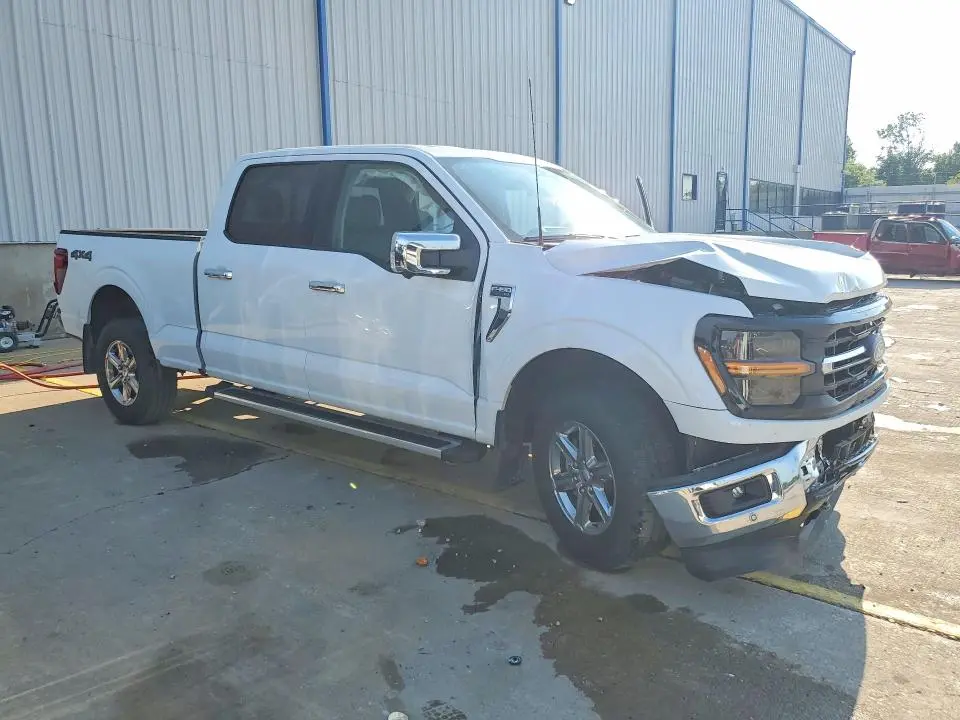 2024 FORD F150 XLT  