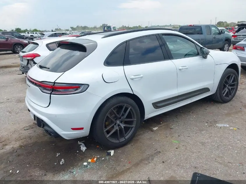 2023 PORSCHE MACAN T