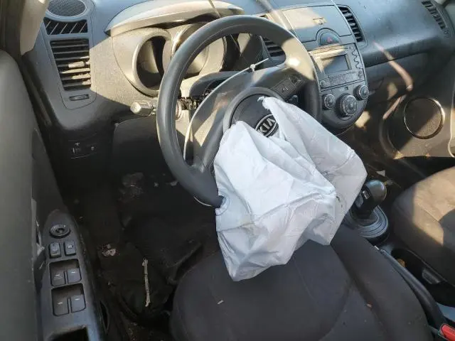 2011 KIA SOUL +  