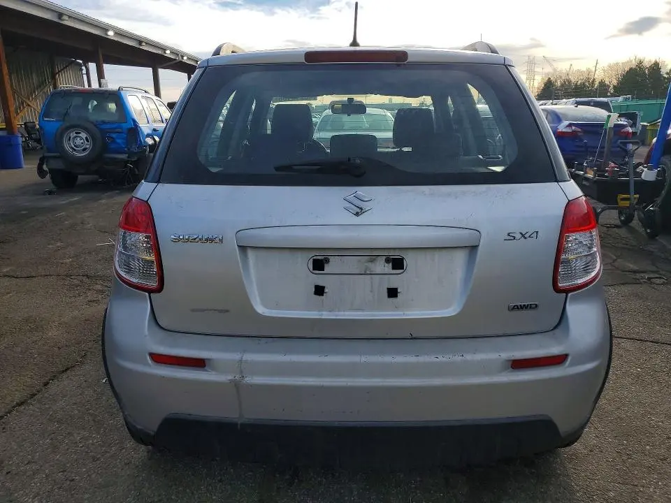2010 SUZUKI SX4   
