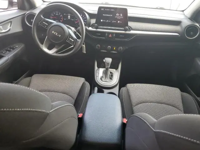 2023 KIA FORTE LX  