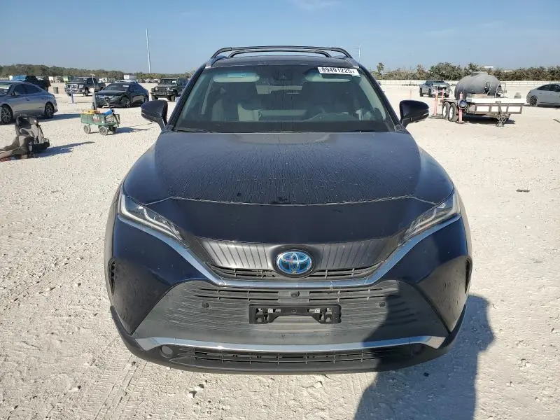 2021 TOYOTA VENZA LE  