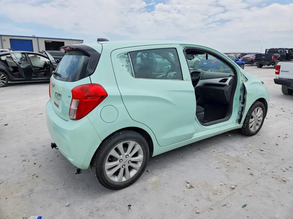 2017 CHEVROLET SPARK 1LT  