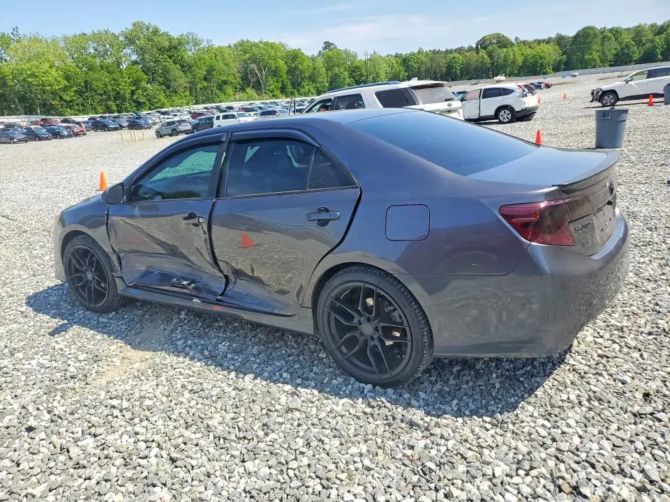2013 TOYOTA CAMRY SE  